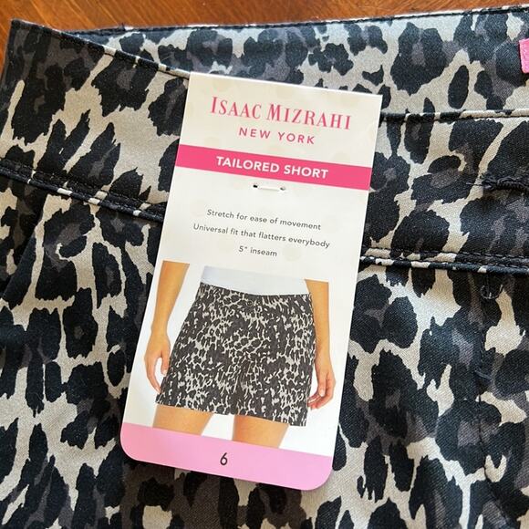 Isaac Mizrahi Leopard Print Tailored Shorts Size 6 Casual Animal Print - Picture 4 of 11